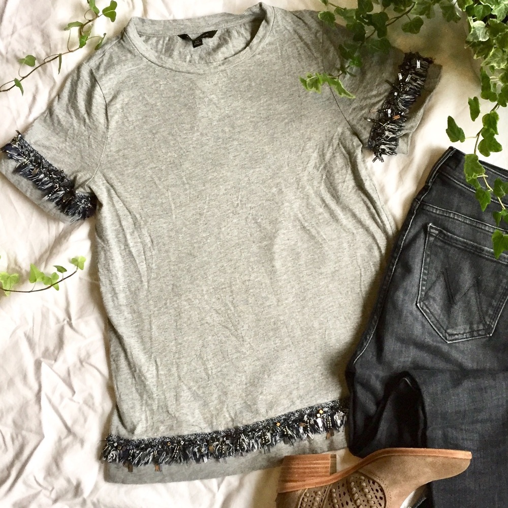 Banana Republic fringe tassel tee XS